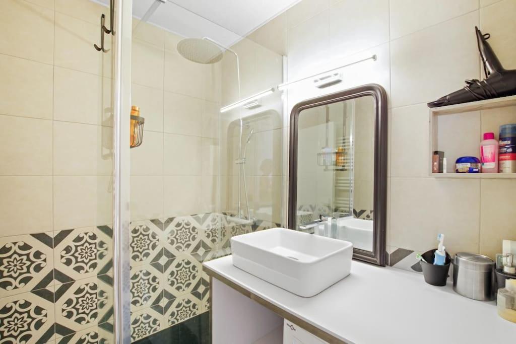 Appartement Calme Et Moderne Avec Vue Mer 74 Canet-en-Roussillon Kültér fotó